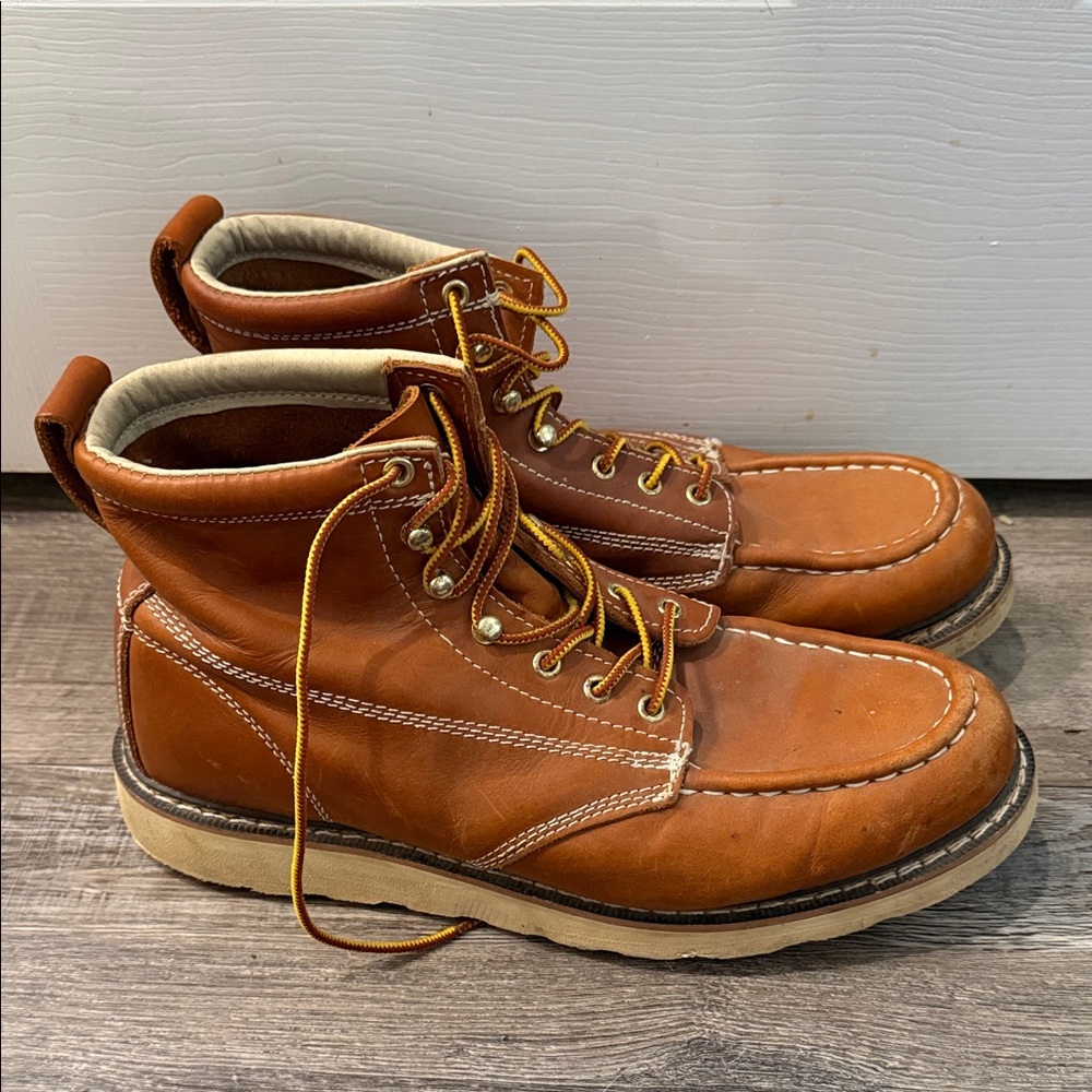 Men's Tan Leather Lace-Up Boots